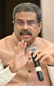 Dharmendra Pradhan Pic up the mic and giving speech